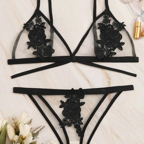 Other - 🍁5/$50🍁 Black and white crochet sheer lingerie set